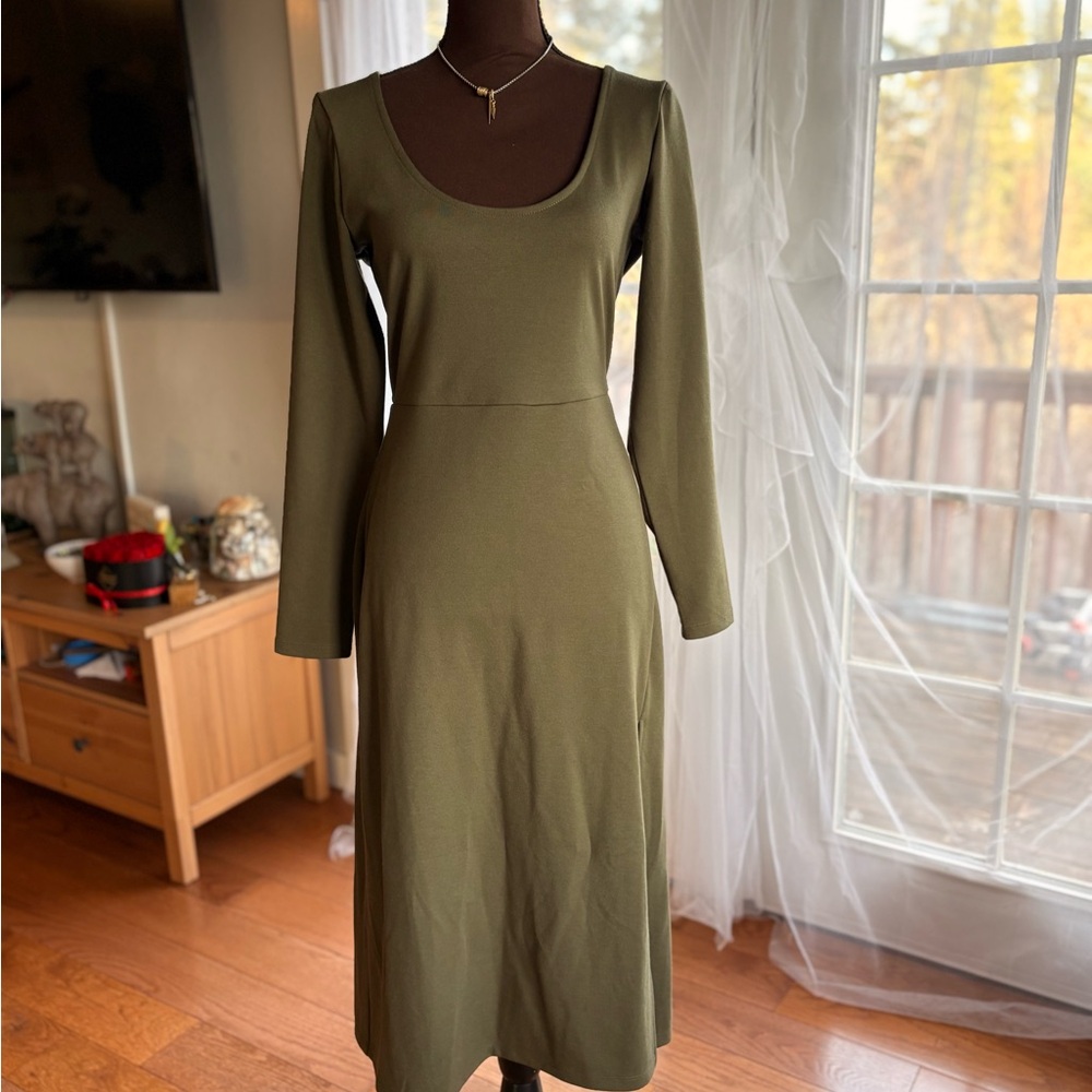 Leith Olive Long Sleeve Dress with side split, L